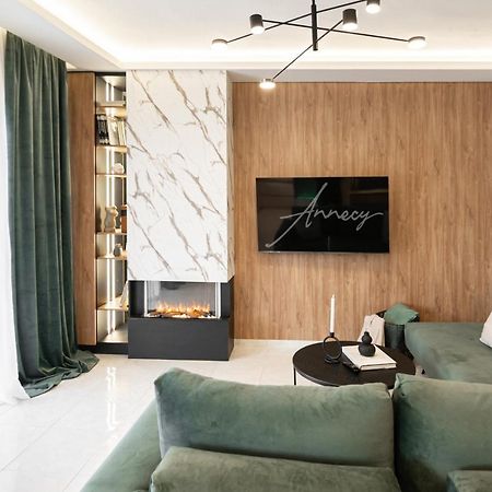 Annecy Apartment Alexandroupoli Bagian luar foto